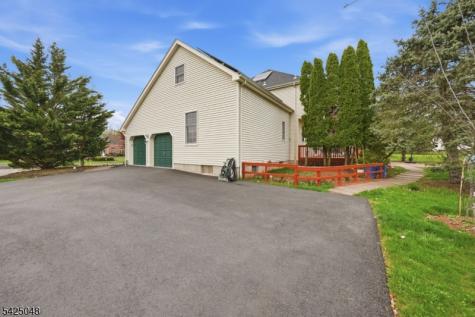 44 Roanoke Road Montgomery NJ 08502