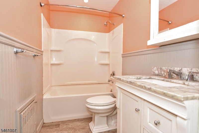 25 Stanley Court North Haledon NJ 07508
