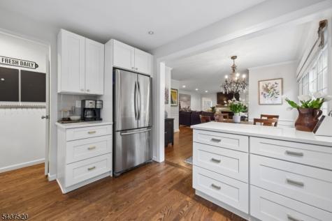 25 Grove Street Caldwell Boro NJ 07006