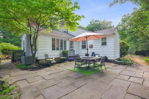 25 Grove Street Caldwell Boro NJ 07006
