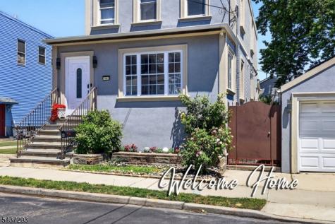 4 Jeanette Street Carteret NJ 07008