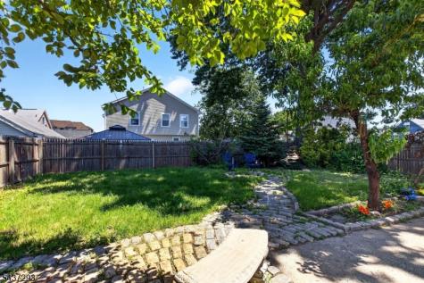 4 Jeanette Street Carteret NJ 07008