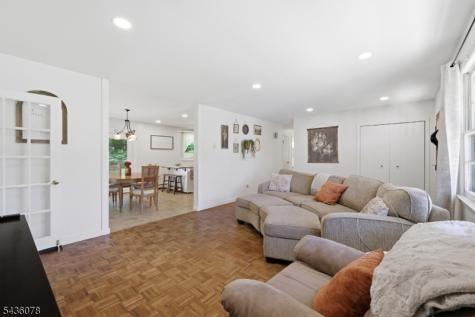 23 Marudy Drive Clinton NJ 08809