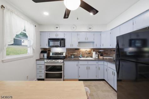 23 Marudy Drive Clinton NJ 08809