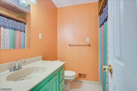 10 Wellington Avenue Woodbridge NJ 07064