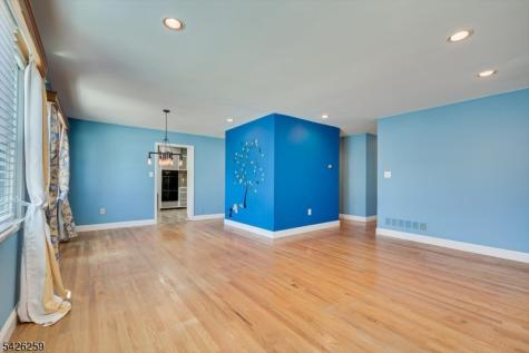 10 Wellington Avenue Woodbridge NJ 07064