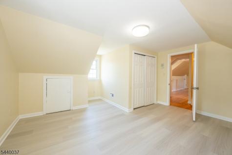 4 Van Duyne Avenue Riverdale NJ 07457