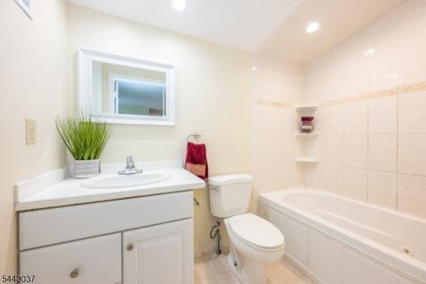 4 Van Duyne Avenue Riverdale NJ 07457