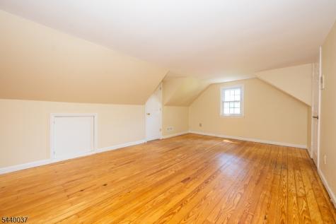 4 Van Duyne Avenue Riverdale NJ 07457