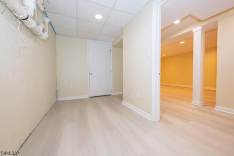 4 Van Duyne Avenue Riverdale NJ 07457