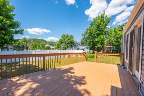 4 Van Duyne Avenue Riverdale NJ 07457