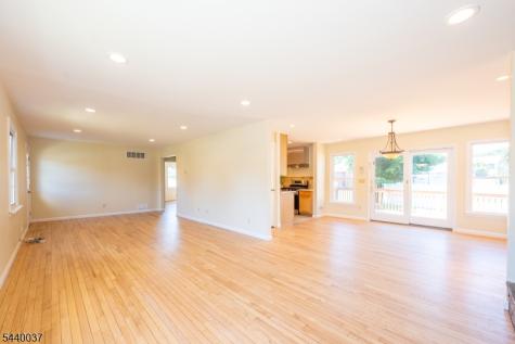 4 Van Duyne Avenue Riverdale NJ 07457