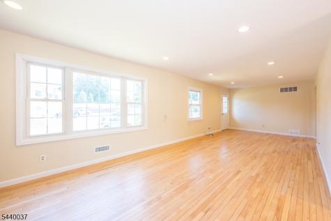4 Van Duyne Avenue Riverdale NJ 07457