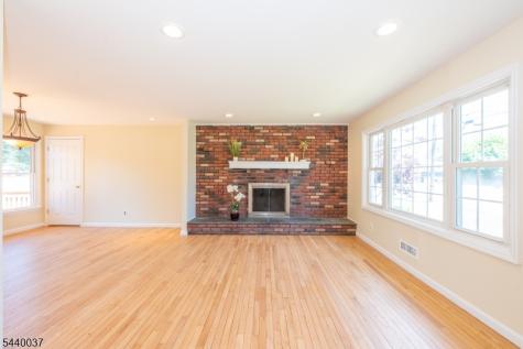 4 Van Duyne Avenue Riverdale NJ 07457