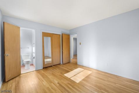 18 Kendall Drive Ringwood NJ 07456
