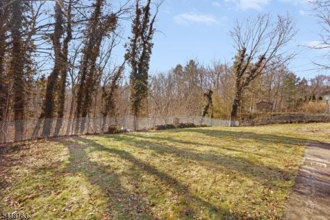 18 Kendall Drive Ringwood NJ 07456