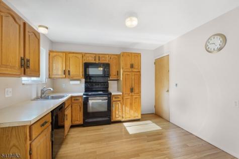 18 Kendall Drive Ringwood NJ 07456