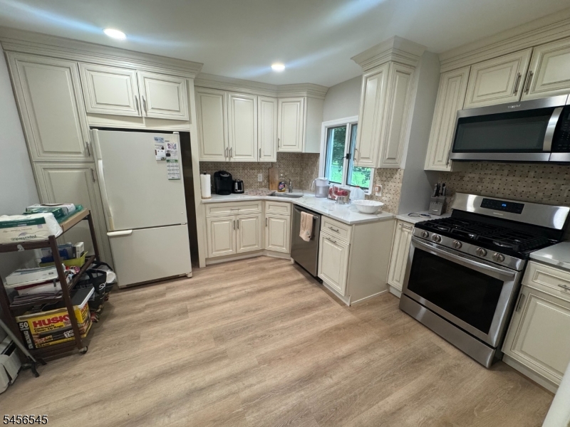 214 Boyle Avenue Totowa NJ 07512