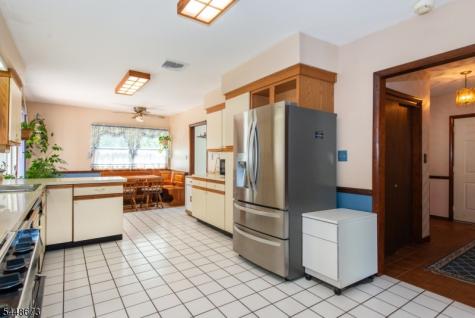 14 Garden Avenue Wharton NJ 07885