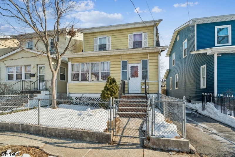 7 Wolf Place Irvington NJ 07111