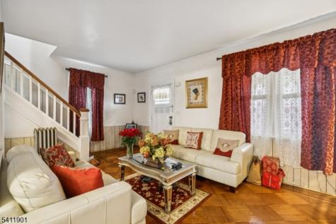 7 Wolf Place Irvington NJ 07111