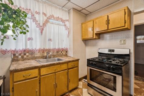 7 Wolf Place Irvington NJ 07111