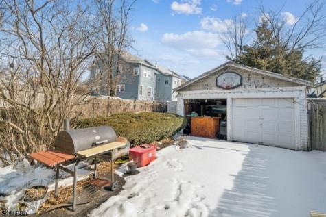 7 Wolf Place Irvington NJ 07111