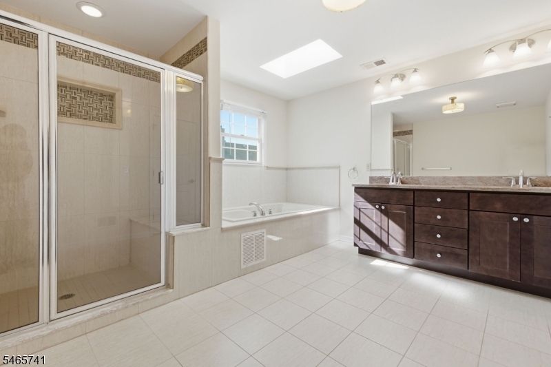 424 Delmore Avenue South Plainfield NJ 07080