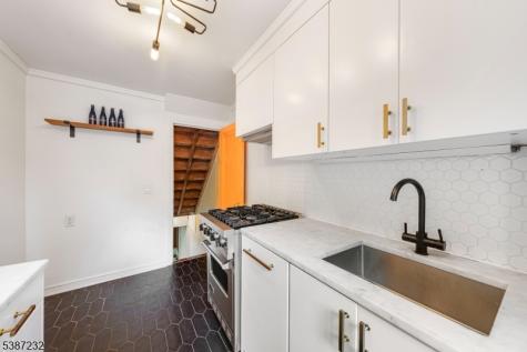 36 2ND Street Fanwood NJ 07023