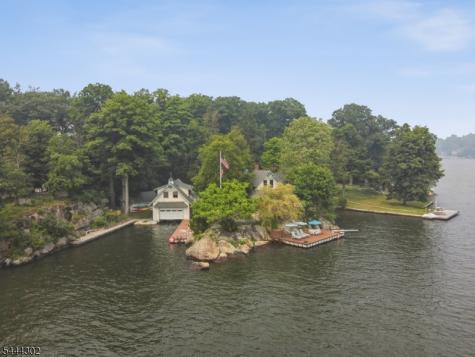 55 Raccoon Island Road Jefferson NJ 07849