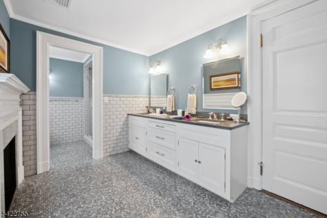 44 Spring Valley Road Morris NJ 07960