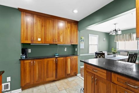 914 Inwood Place Rahway NJ 07065