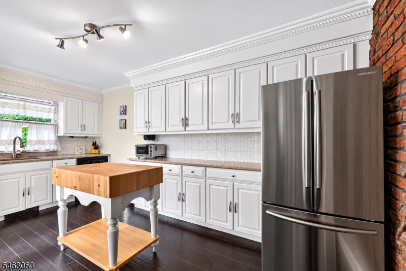31 Freeman Place Nutley NJ 07110