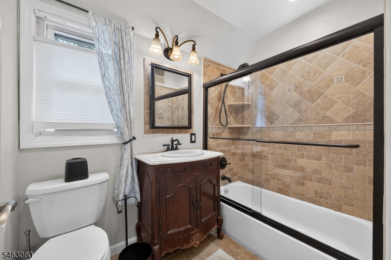 31 Freeman Place Nutley NJ 07110