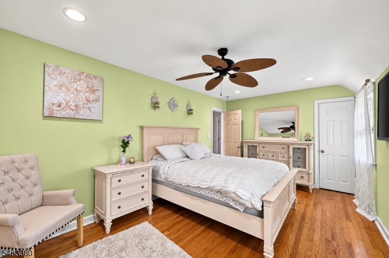 31 Freeman Place Nutley NJ 07110