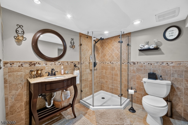 31 Freeman Place Nutley NJ 07110