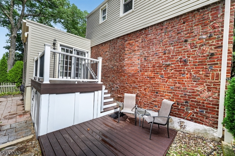 31 Freeman Place Nutley NJ 07110