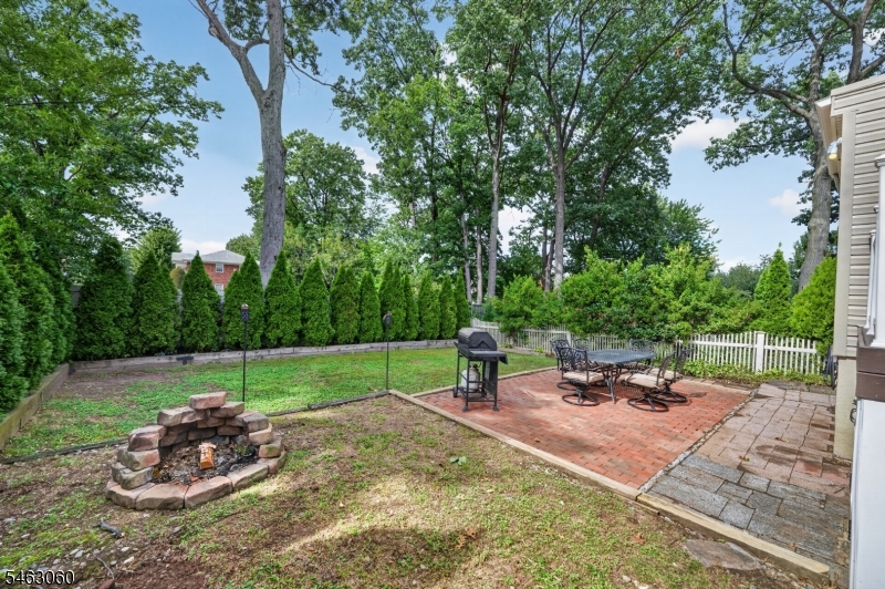 31 Freeman Place Nutley NJ 07110