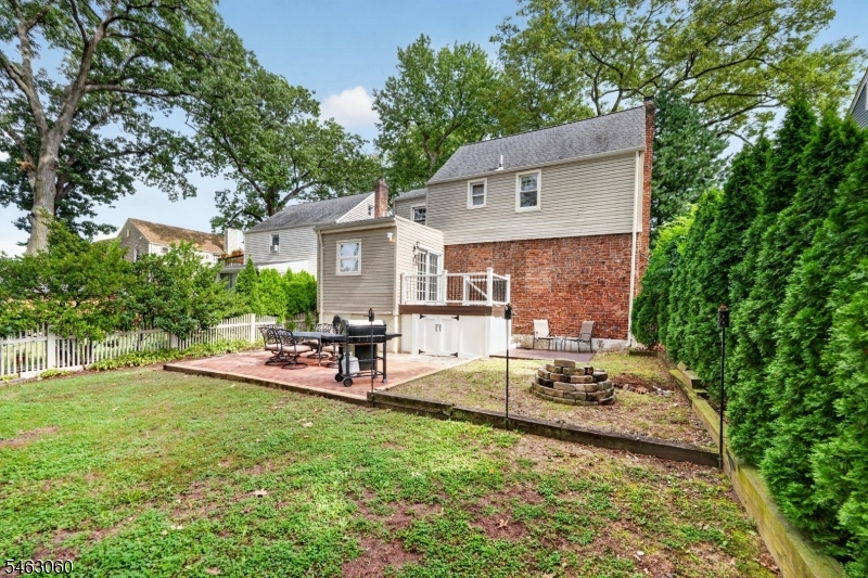 31 Freeman Place Nutley NJ 07110