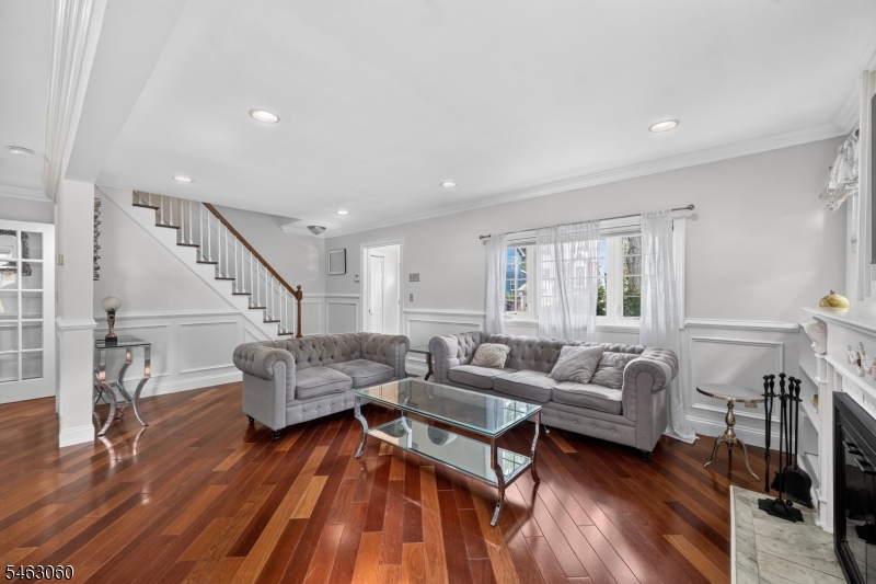 31 Freeman Place Nutley NJ 07110