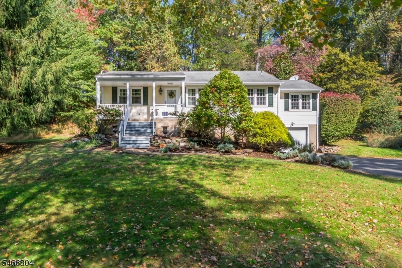 8 Prescott Circle Clinton NJ 08833