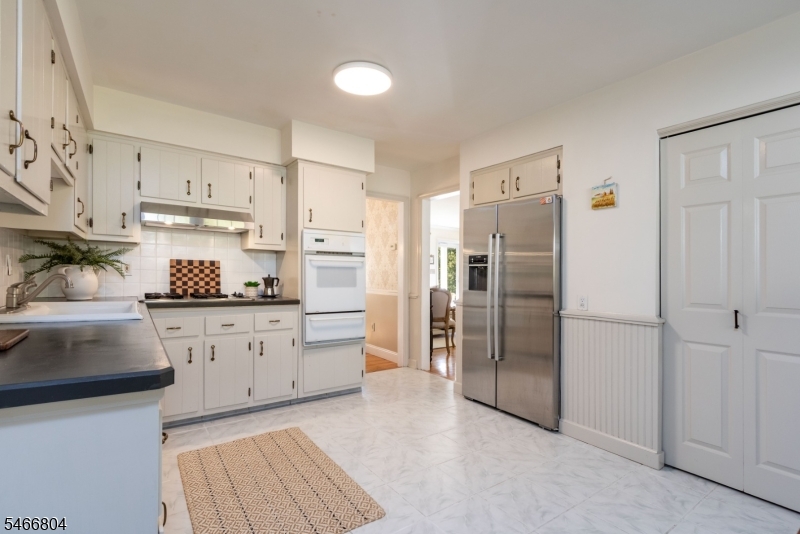 8 Prescott Circle Clinton NJ 08833