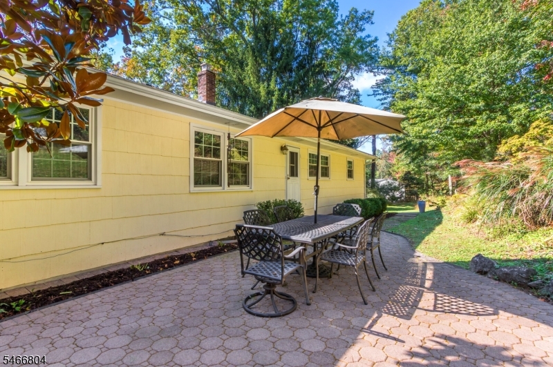 8 Prescott Circle Clinton NJ 08833
