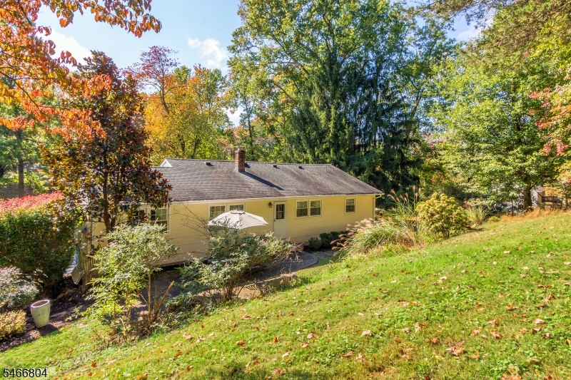 8 Prescott Circle Clinton NJ 08833