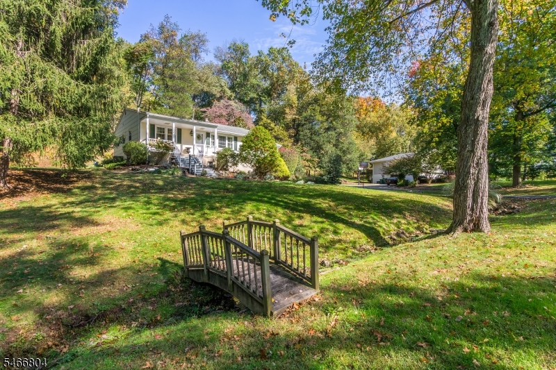8 Prescott Circle Clinton NJ 08833