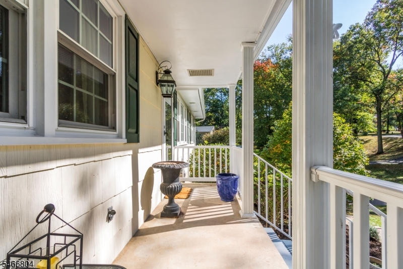 8 Prescott Circle Clinton NJ 08833