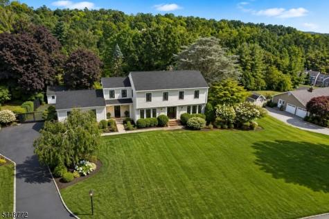 8 Patriot Road Peapack Gladstone NJ 07934