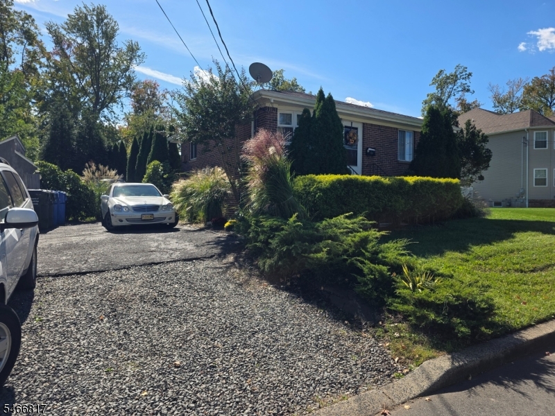 176 Kensington Avenue Woodbridge NJ 07067