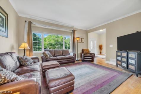 16 Hughey Lane Hillsborough NJ 08844