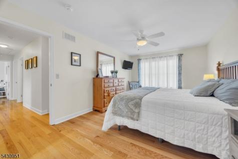 16 Hughey Lane Hillsborough NJ 08844